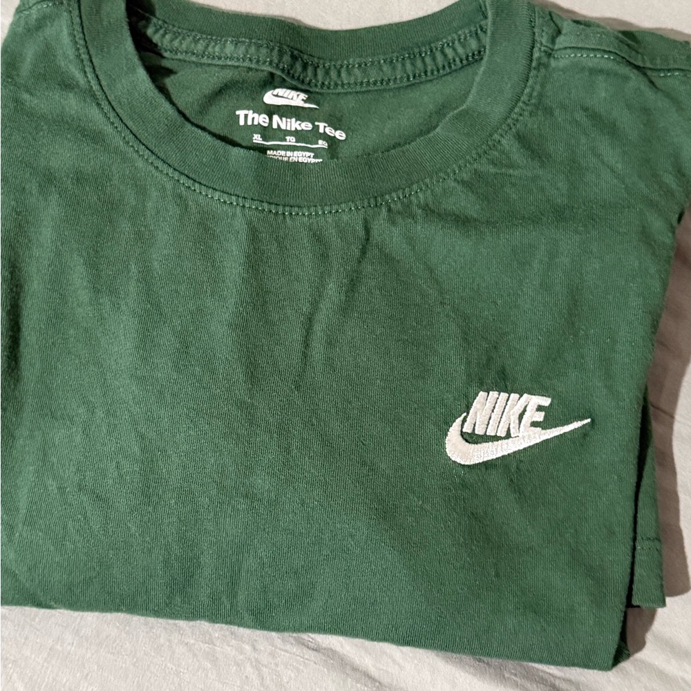 Nike Forest Green Tee